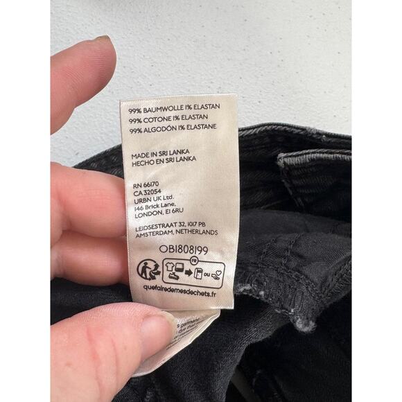 Pilcro Shorts Womens 25 Black Gray Denim MidRise Curved Hem Retro Daisy Dukes - Picture 13 of 15